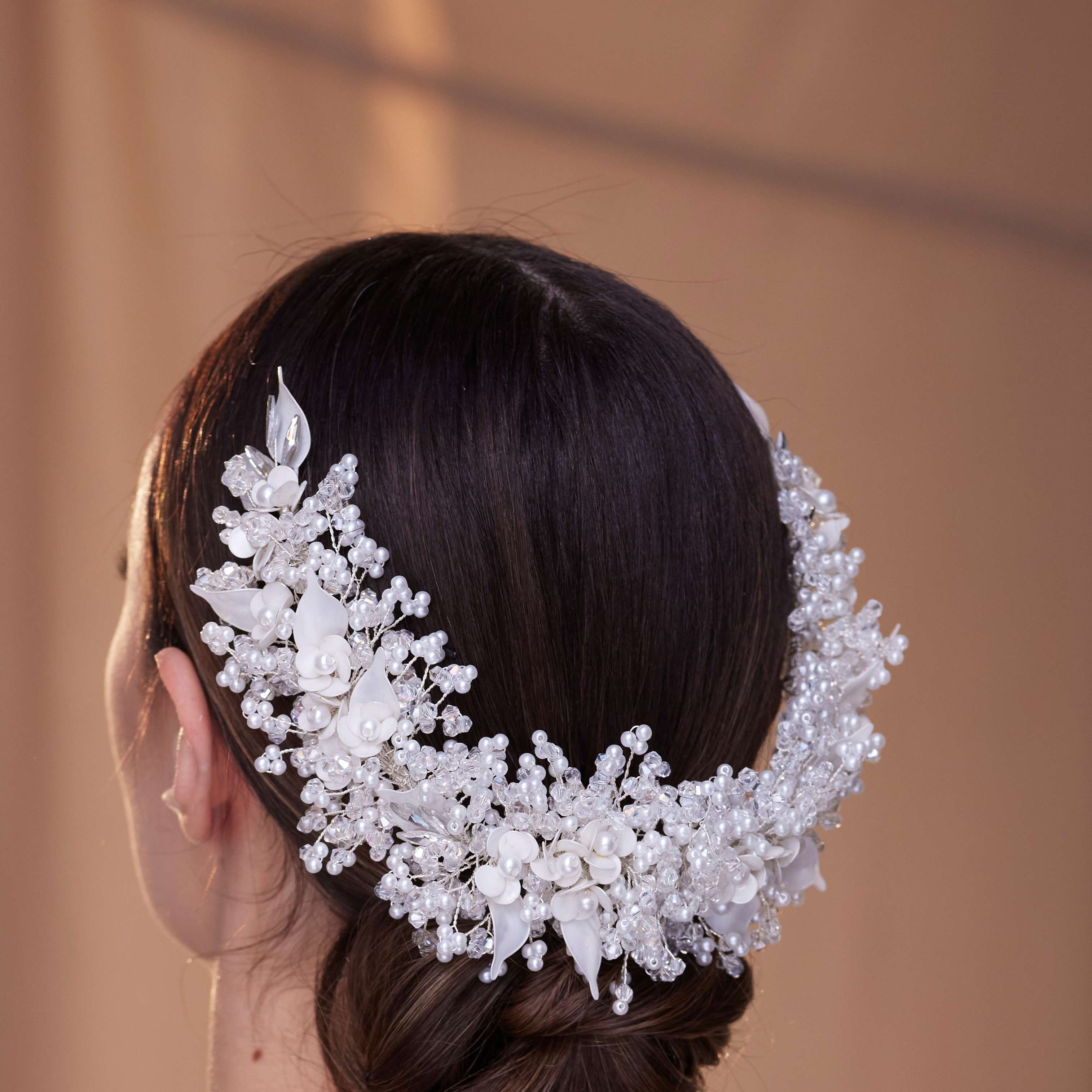 Exquisite Bridal Headpiece with Resin Flowers, Pearls, and Crystal Beads