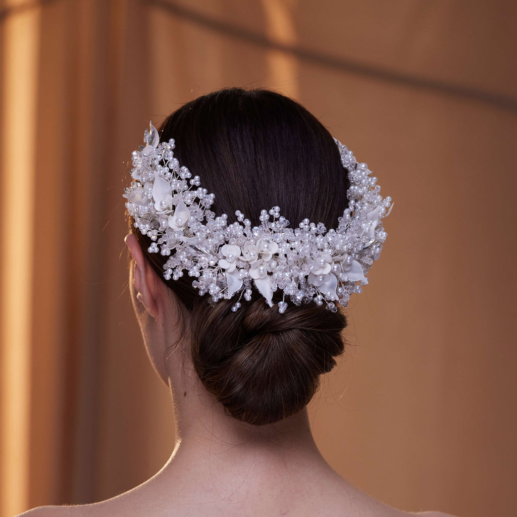 Exquisite Bridal Headpiece with Resin Flowers, Pearls, and Crystal Beads