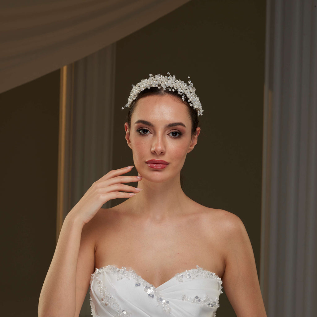 Elegant Bridal Hair Vine with Pearls