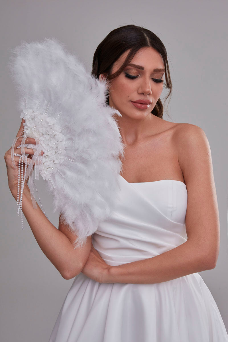 Luxurious Hand Fan with Feather
