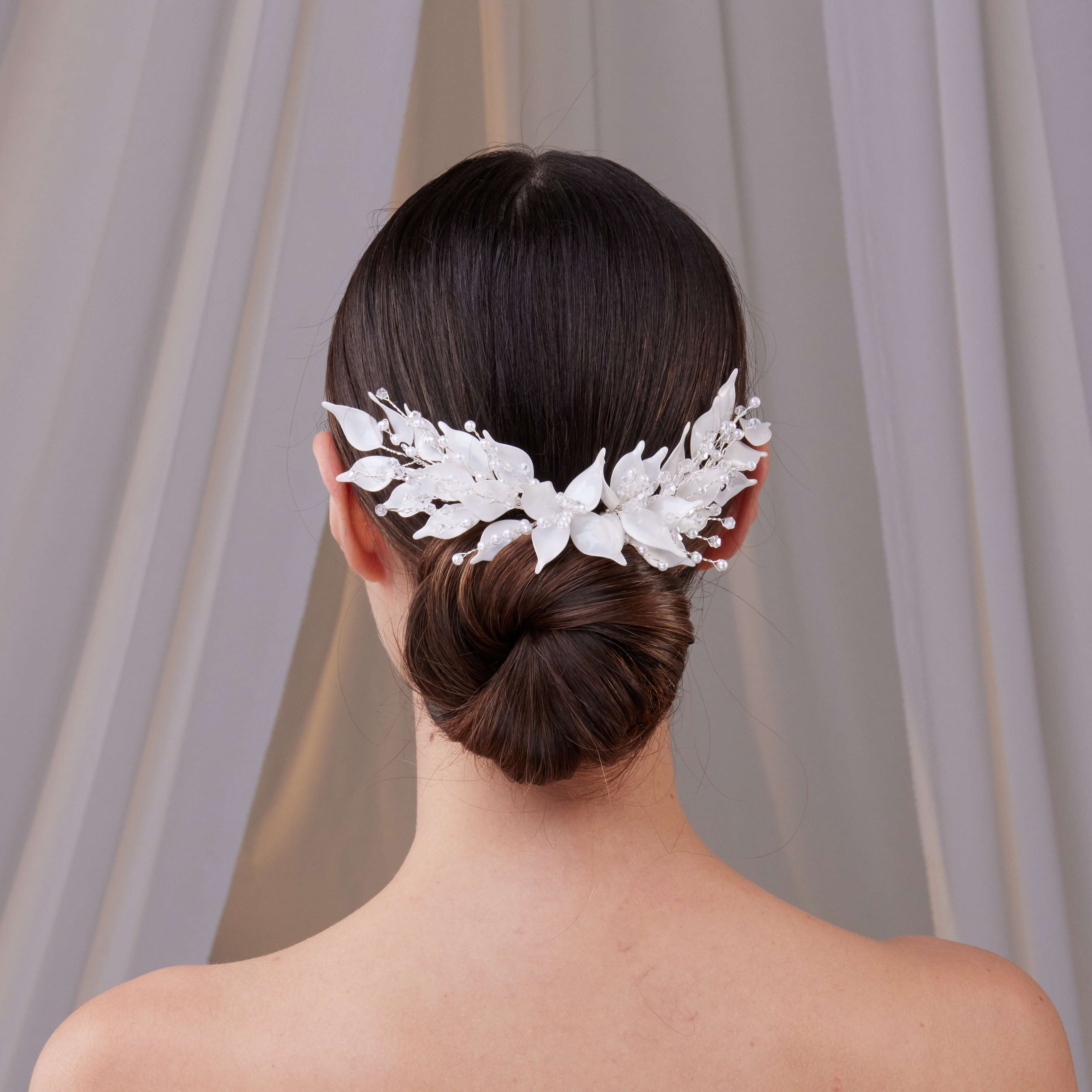 Elegant Resin Leaf Hair Comb