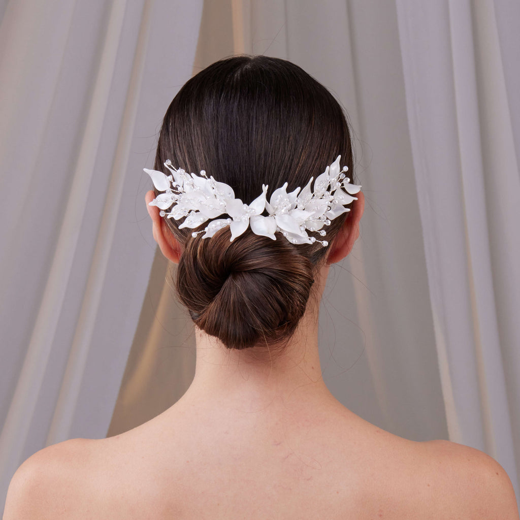 Elegant Resin Leaf Hair Comb