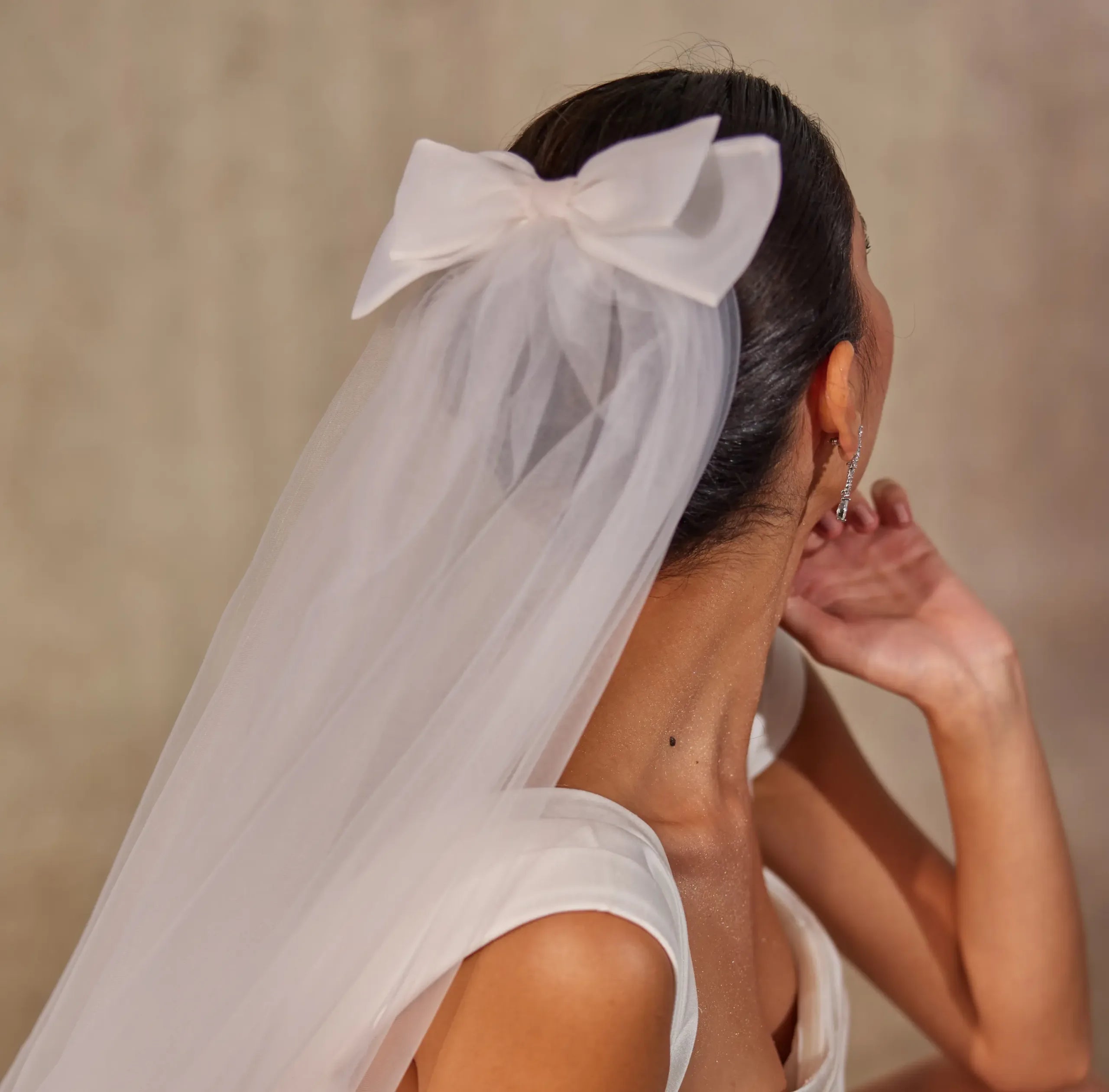 Elegant Bow Wedding Veil