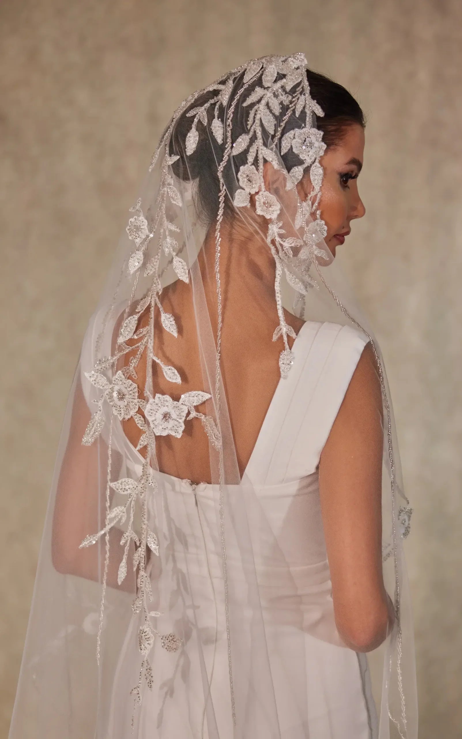 Flower Embroideried Wedding Veil- D230