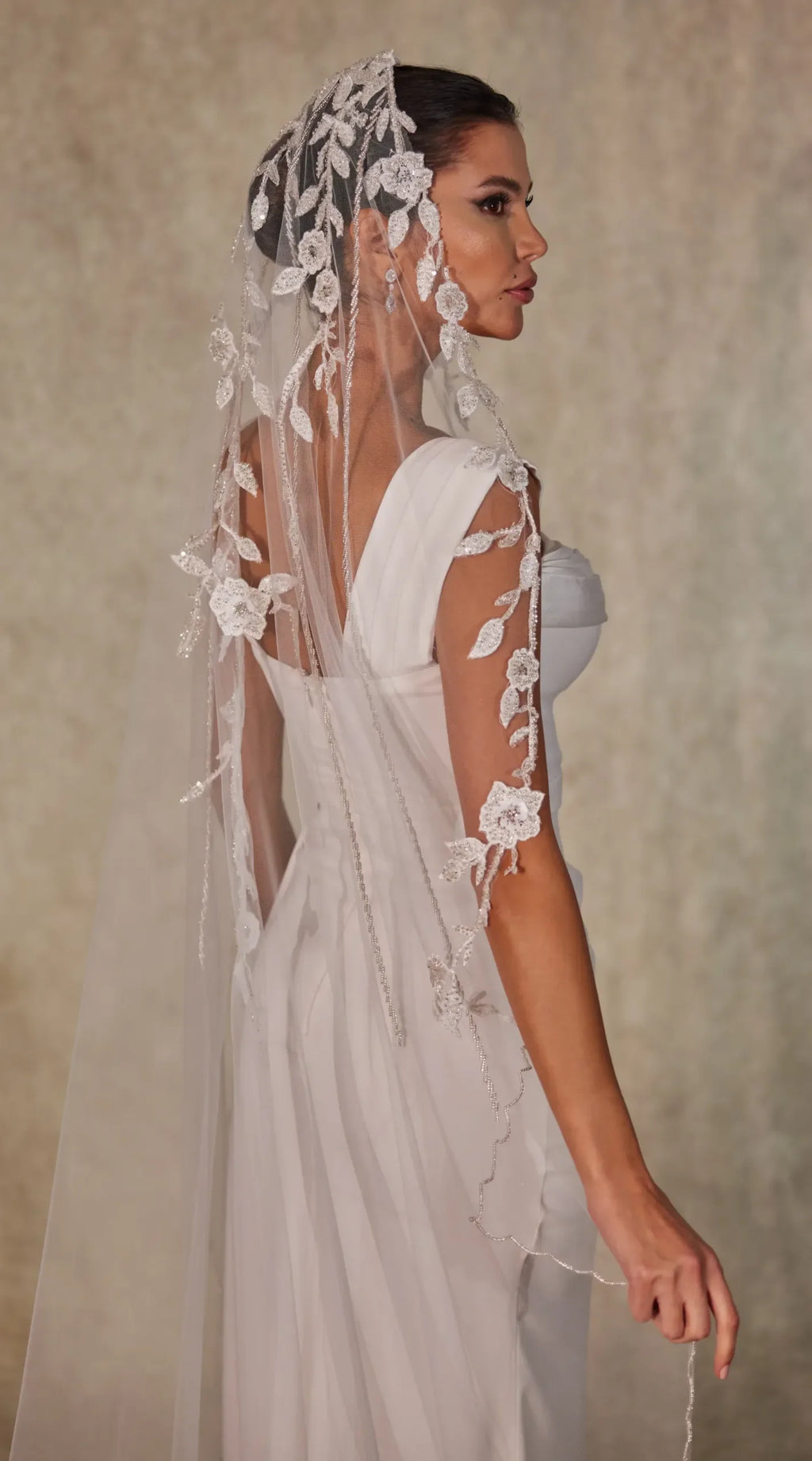 Flower Embroideried Wedding Veil- D230